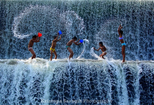 Splash Time. Kids at play in Tukad Unda, Klungkung, Bali. Photo by: Kristupa Saragih